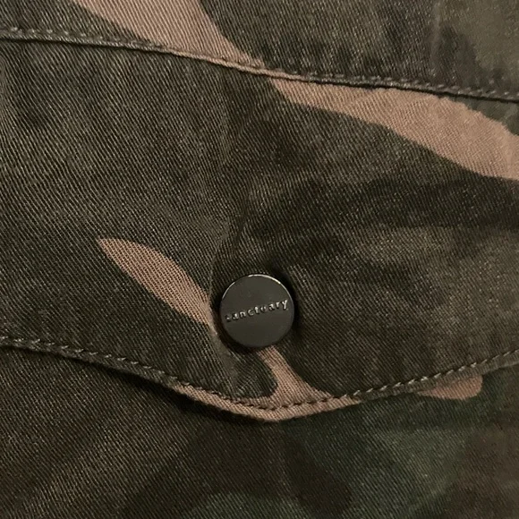 Camouflage Button Down Shirt - Picture 6 of 10